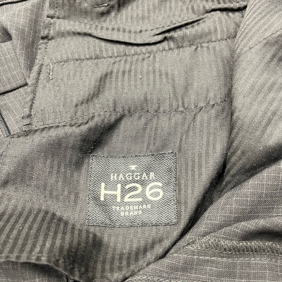 Men’s Haggar dress pants - Size 42/29 - Gently worn - Picture 7 of 10